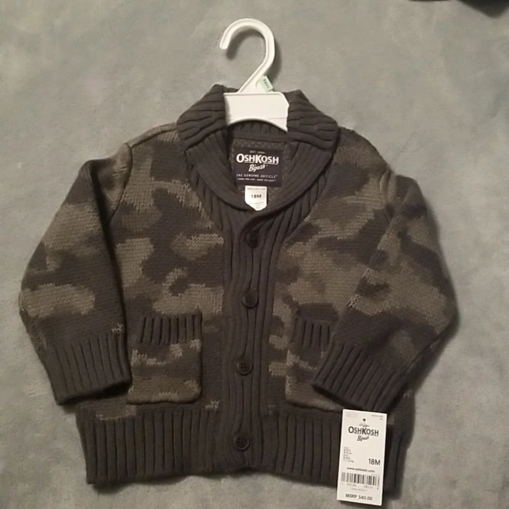 Sweater - Picture 1 of 2
